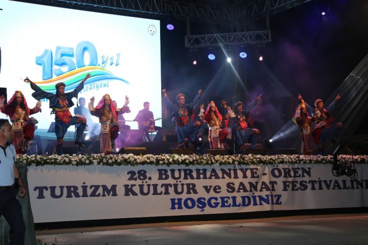 Burhaniye, festivali doyasıya yaşadı