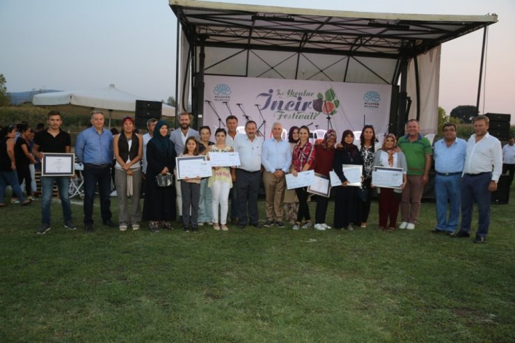 Akçalar’ın ünlü inciri görücüye çıktı