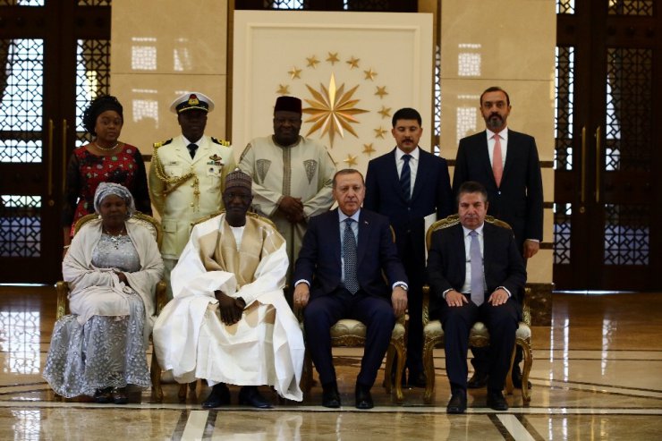 Cumhurbaşkanı Erdoğan, Nijerya Büyükelçisi Paragalda’yı kabul etti