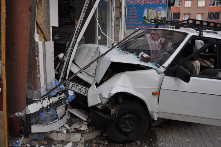 Direksiyon başında nöbet geçirdi iş yerine daldı