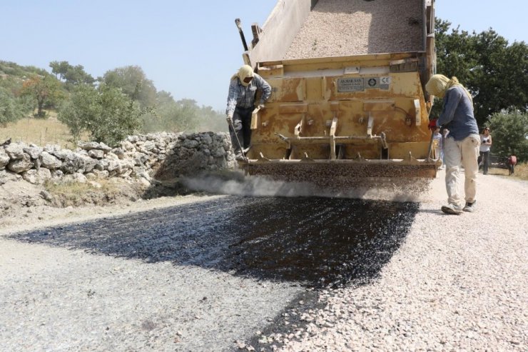 Demirci’de 25 kilometrelik yol asfalta kavuşuyor