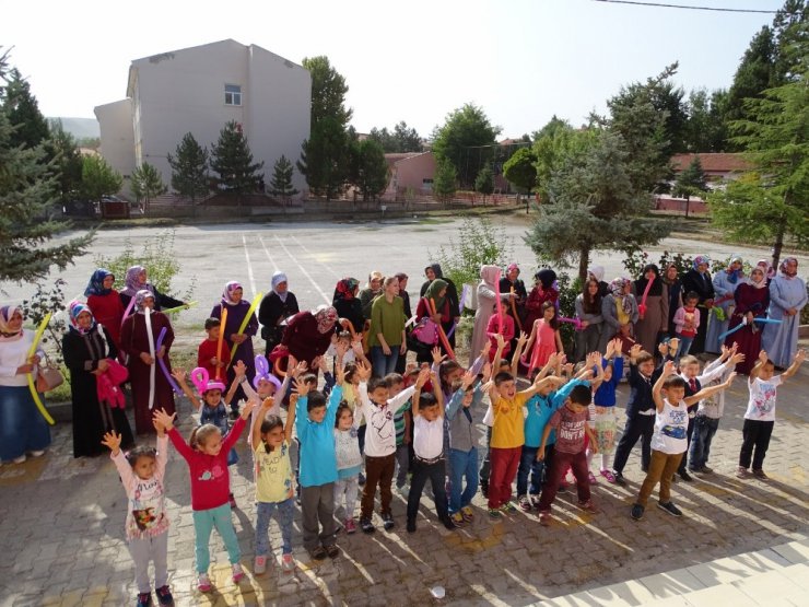 Okul öncesi, 1. ve 5. sınıf öğrencilerinin ders zili çaldı