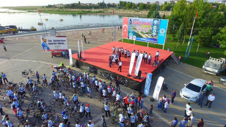 Pedallar, Beyşehir Gölü etrafında çevrildi