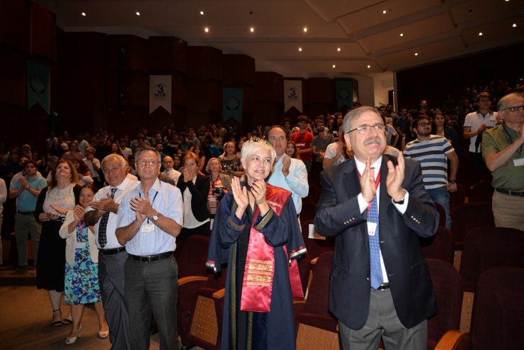 Emekli hekimden tıbbiyelilere tavsiye: