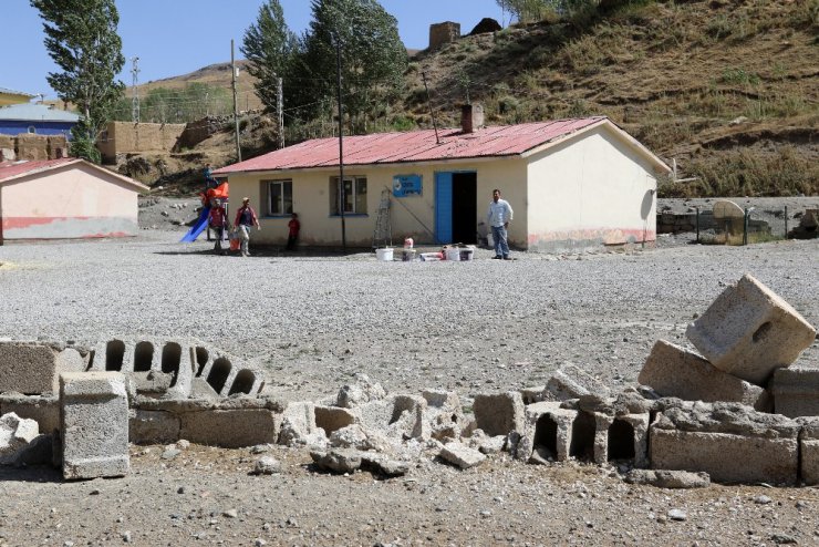 Büyükşehir Belediyesinden okul onarım seferberliği