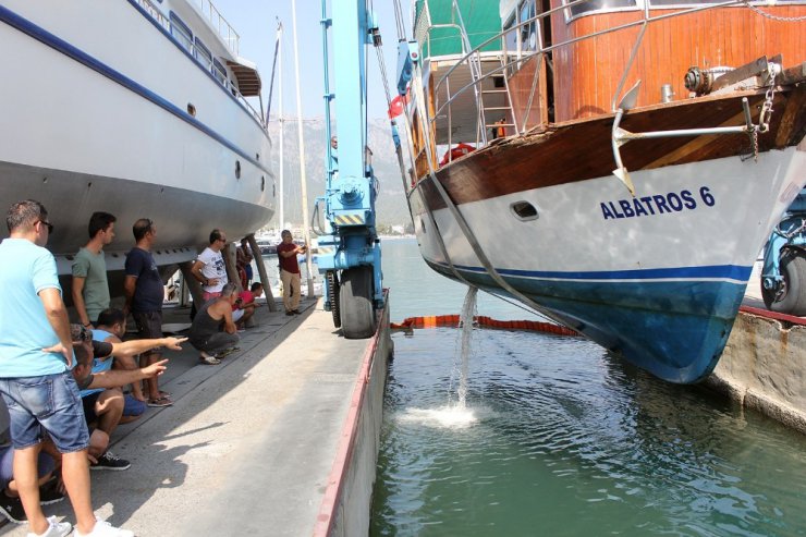 Dalış için tekne turuna çıkan turistler ölümden döndü