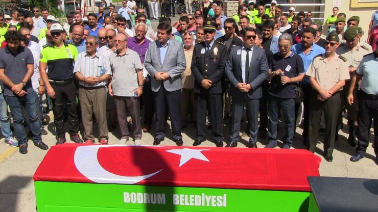 Kansere yenik düşen polis memuru memleketine uğurlandı