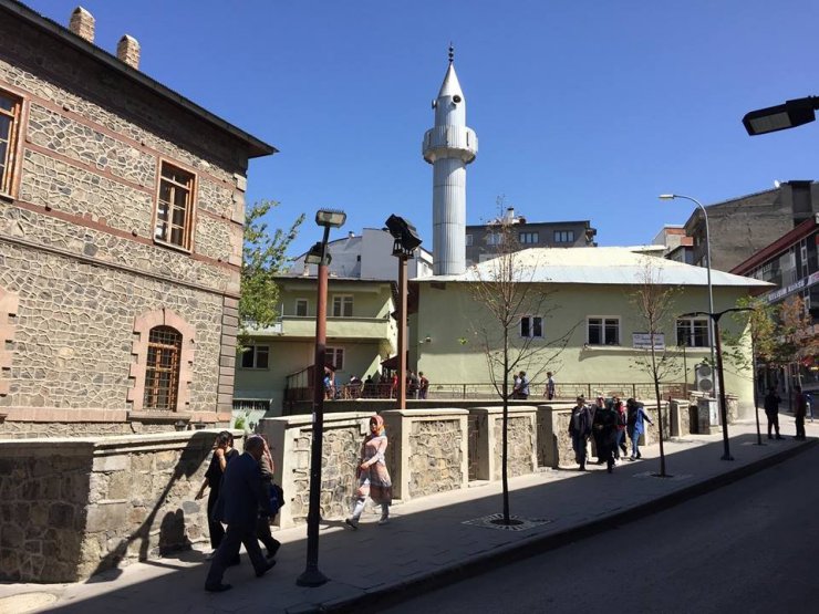 Dönüşümden Yukarı Mumcu Camii de nasiplenecek