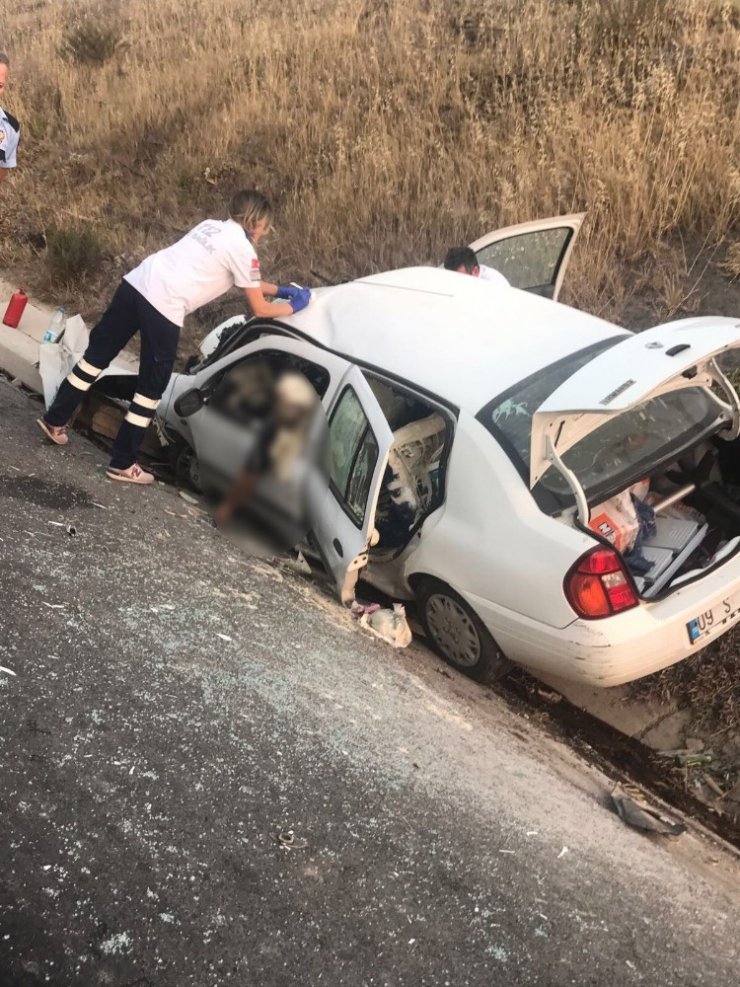 İzmir’de feci kaza: 2 ölü