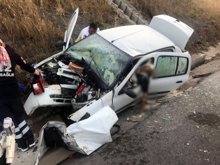 İzmir’de feci kaza: 2 ölü