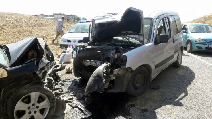 Kahta’da trafik kazası: 9 yaralı