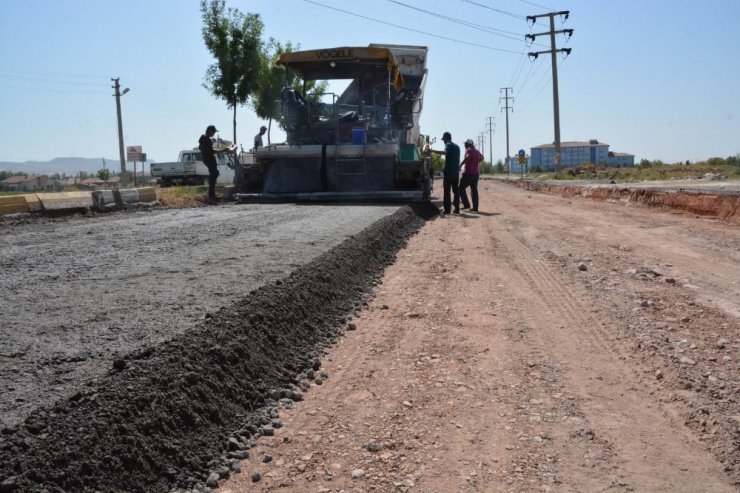 Aksaray Belediyesi asfalt çalışmalarına devam ediyor