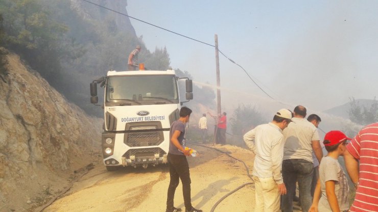 Kastamonu’da çıkan orman yangını 24 saatte kontrol altına alındı