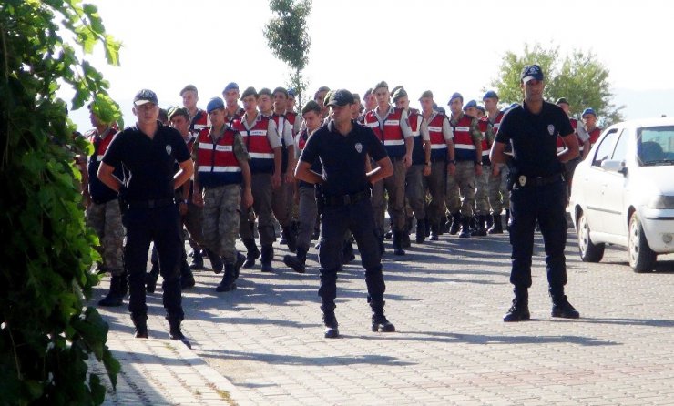 F16 pilotları yazılı emir istemiş