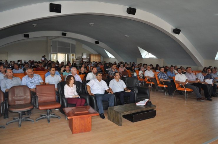 Kulu’da öğretmenlere yenilenen müfredat tanıtım semineri verildi