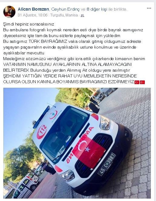 Ayakkabılıkta bulduğu Türk bayrağını ambulansa astı