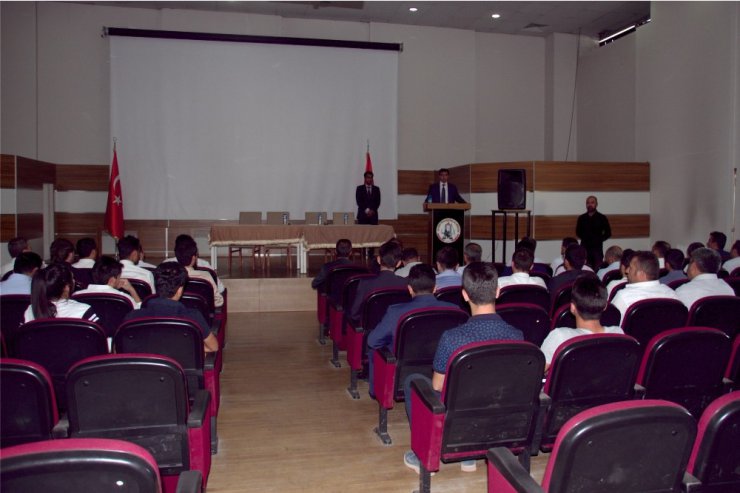 Malazgirt’te okul müdürleri toplantısı