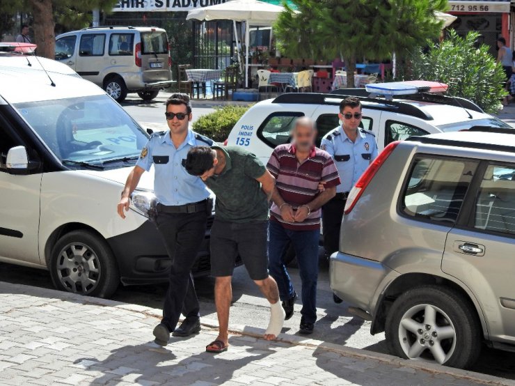 Çeşme’de telefon dolandırıcıları suçüstü yakalandı