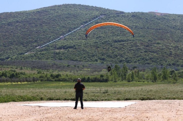 Yamaç paraşütü meraklıları Nilüfer’de buluşuyor