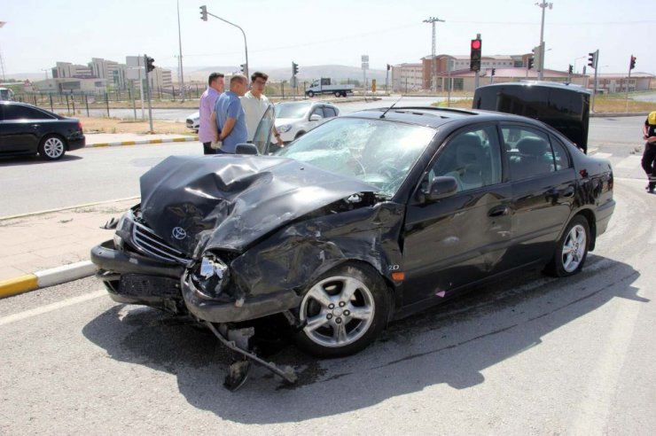 Yozgat’ta trafik kazası: 4 yaralı