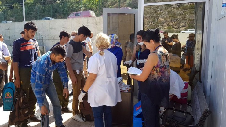 Karabük’te 96 göçmen bir otobüste yakalandı