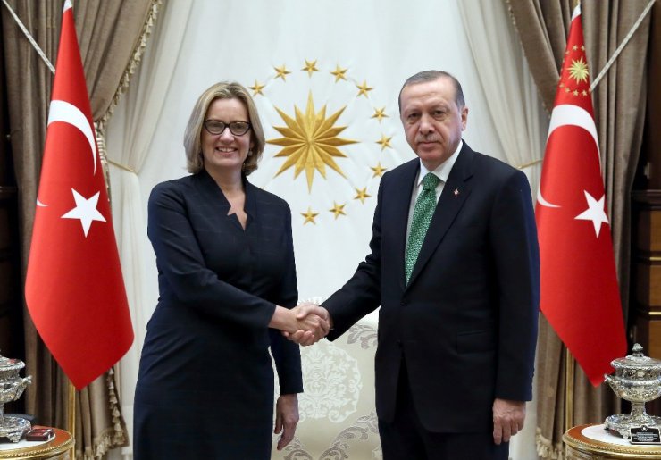 Cumhurbaşkanı Erdoğan, İngiltere İçişleri Bakanı Rudd’u kabul etti