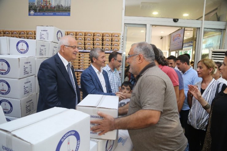 Gaziantep’te 9 bin 350 koli glutensiz gıda paketi dağıtıldı