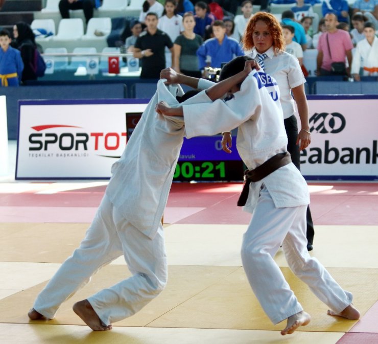 Minikler Türkiye Judo Şampiyonası başladı