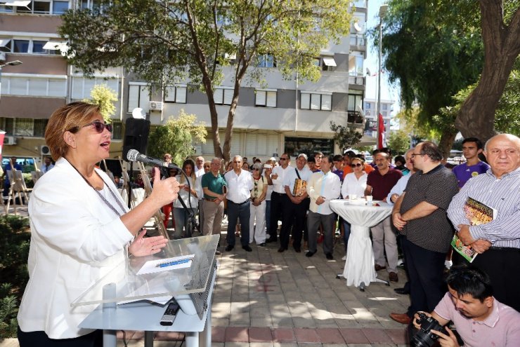 ‘Taçsız Kral’ ölümünün 26. yılında anıldı