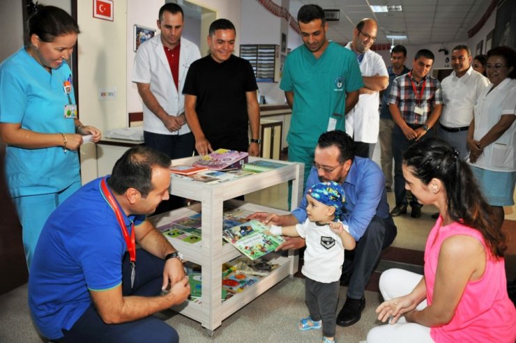 ADÜ Hastanesinde tedavi gören çocuklar kitapsız kalmayacak