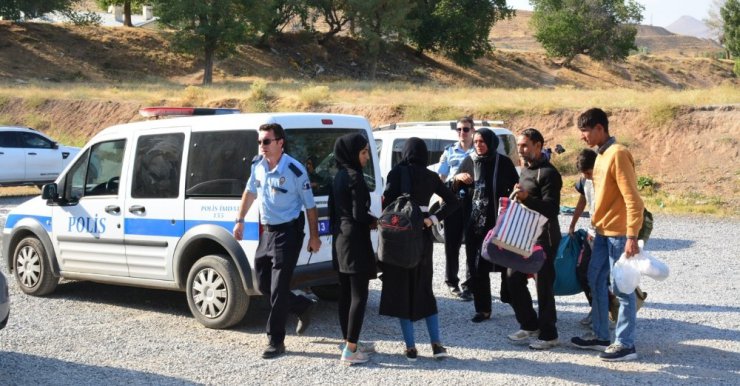 Tatvan’da 300 kaçak şahıs yakalandı