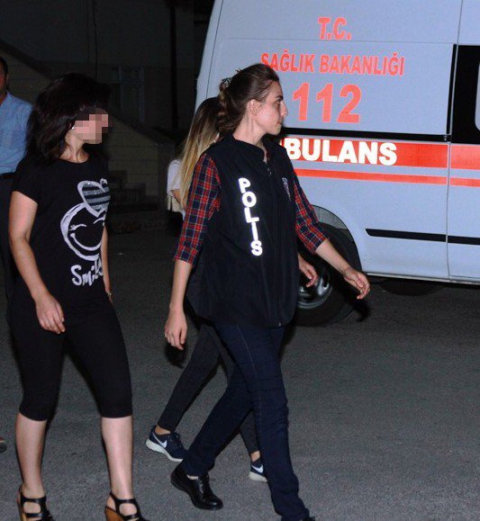Edirne’de huzur operasyonunda 4 yabancı uyruklu kadın yakalandı