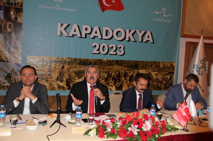 Türkiye 2023’te 50 milyon turist ve 50 milyar dolar gelir bekliyor