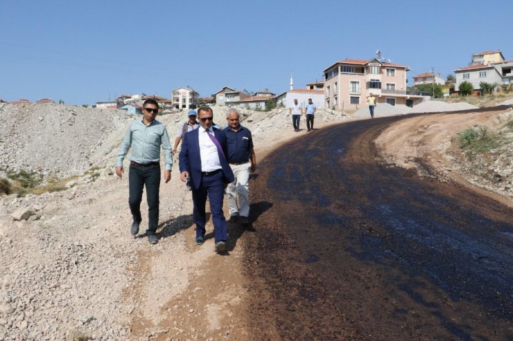 Gördes’te asfalt çalışmaları devam ediyor