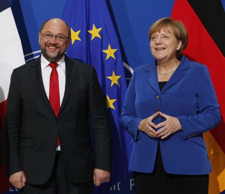 Merkel: “AB-Türkiye ilişkilerini askıya alabiliriz”