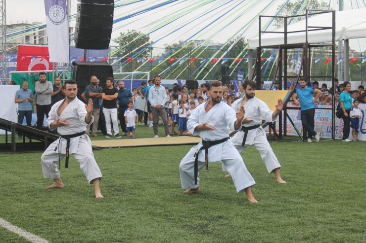 Arnavutköy Yaz Spor Okulları ünlü isimlerin katıldığı törenle sona erdi