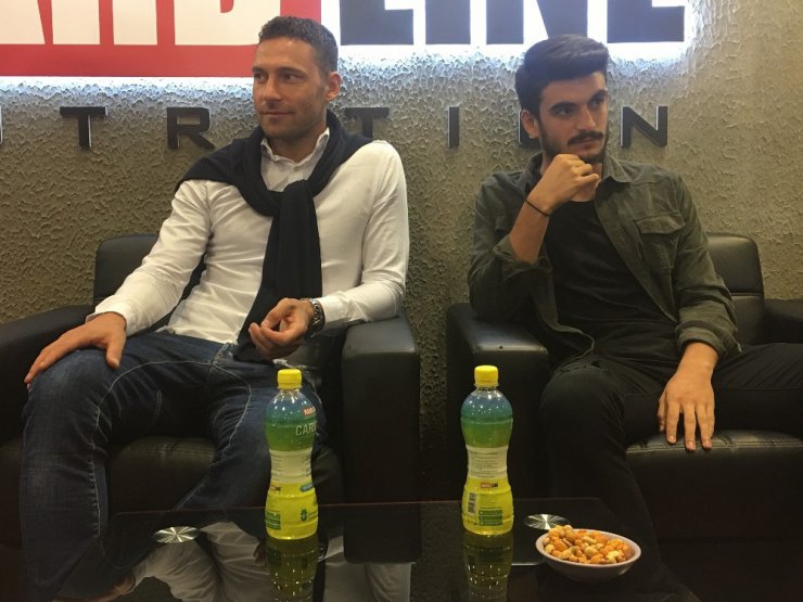 Tosic ve Fatih, Spor ve Aktif Yaşam Fuarı’nı ziyaret etti