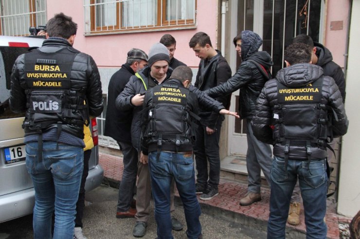 Polis okul çevrelerinde kuş uçurtmayacak