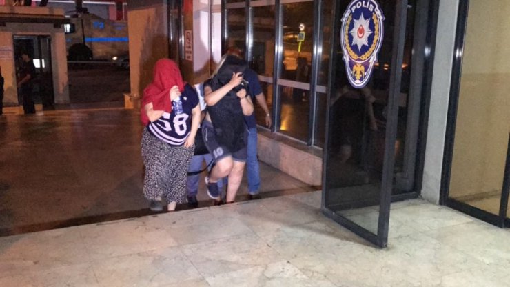 Bursa’da fuhuş operasyonunda: 24 kişi gözaltı