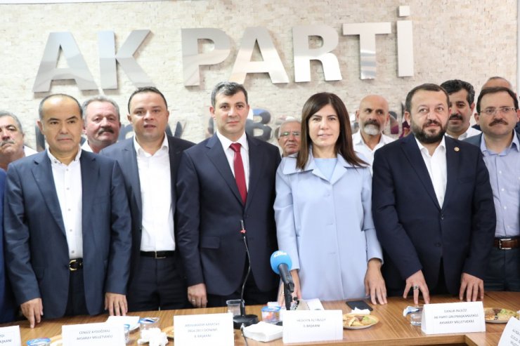 Aksaray AK Parti İl Başkanlığında devir teslim yapıldı