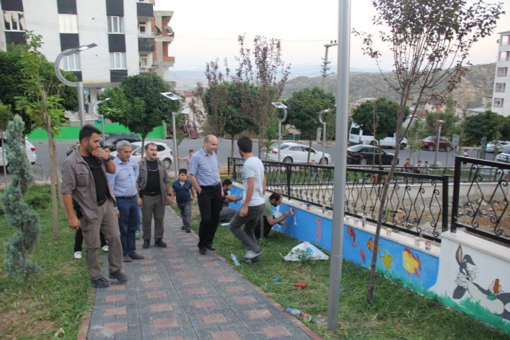 Başkan Dülgeroğlu çocuk parkı çalışmalarını inceledi