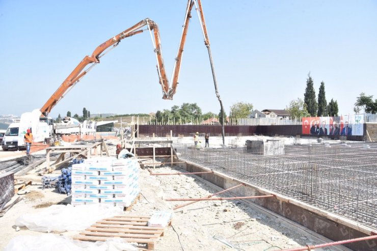 İzmit’in en büyük konut projelerinden Vadi İzmit’in temeli atıldı