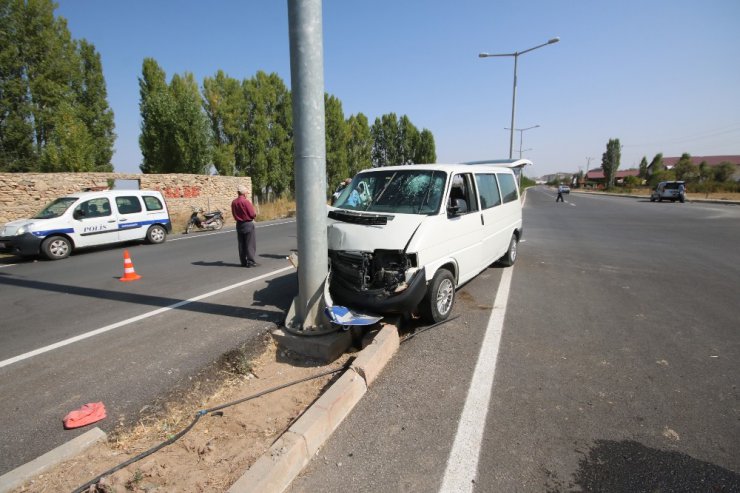 Konya’da düğün yolunda kaza: 5 yaralı