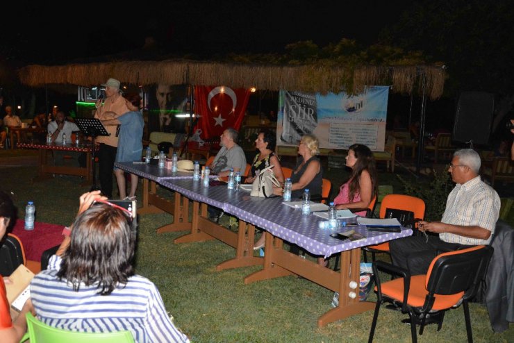 Uluslararası Akdeniz Şiir Festivali yabancı şairleri sanatseverlerle buluşturdu