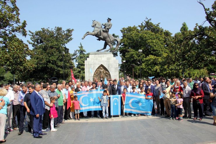 Irak Kürt Bölgesel Yönetiminin referandum kararı protesto edildi