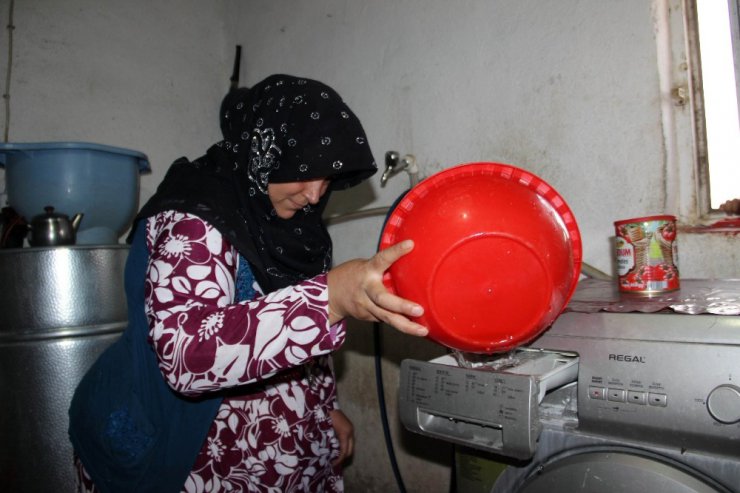 Çamaşır makinelerini taşıma suyla çalıştırıyorlar