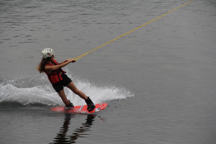 Türkiye Wakeboard Şampiyonası Kocaeli’de nefes kesti