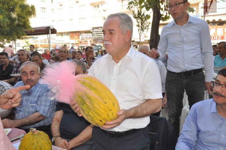 Kırkağaç kavunu festivalle tanıtıldı