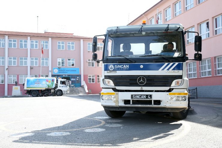 Sincan Belediyesi, okulları öğrenciler için hazırladı