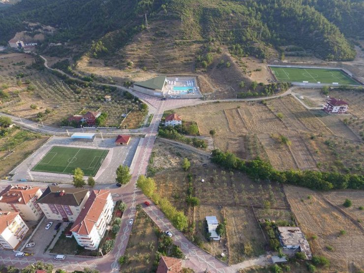 Bilecik’te Şehit Ömer Halisdemir Stadyumunda çalışmalarda sona gelindi